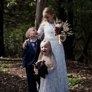 Meet your Posher, Laurel